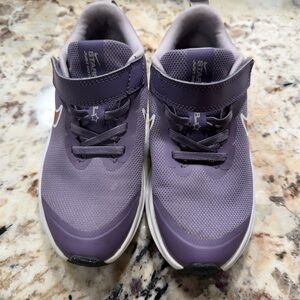 Girl Nike star runner Lavender purple velcro Sports Shoes